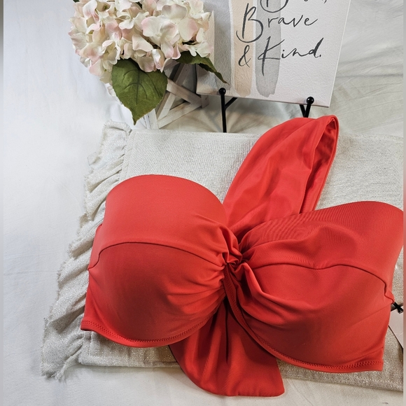 Shade & Shore Women's Lightly Lined One Shoulder Twist-front Bow Tail Bi… - Picture 3 of 14